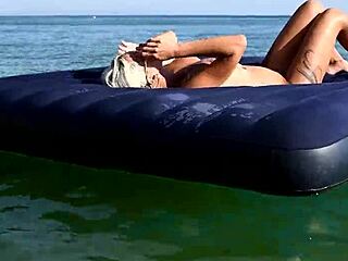 एक्सक्लूसिव