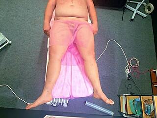 he tumbles off the massage bed but she spits on his cock for dirty happy ending domination finish