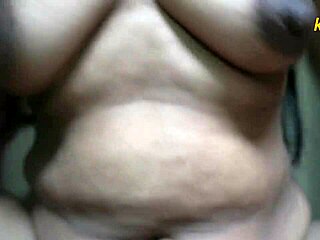 Wanna See This Indian Couple's Homemade Blowjob And Fuck?