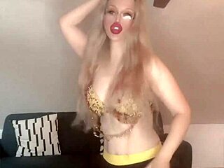 Belly Dancer Goddess Delivers Mesmerizing Blowjob in Glasses and Huge Curves