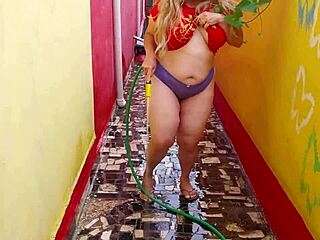 Vivi Guedez Takes Sideways Pounding Without Condom in Brazilian Outdoor Fuck