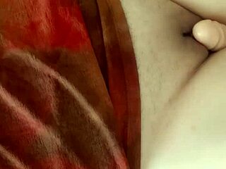 me frottin my big pussy lips with two thick dildos gapin wide