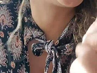 oye mira como me cojo esta latina curly con mi polla negra y sus tetas grandes rebotan