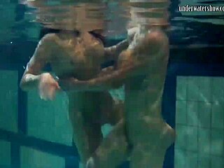 oh man my tits are bouncin like crazy underwater with katka barbara 😵‍💫💦👙