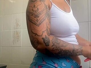 do you wanna stroke my big flashing pussy till it drips wet?