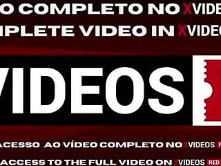 She couldn't hold back and exploded right in her tempting mouth.