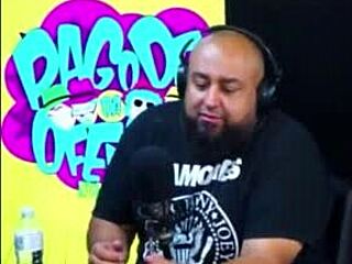 Didi Discusses Various Topics On The Podcast With The Crowd