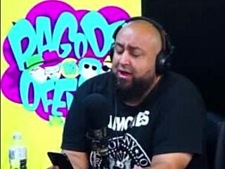 Didi Discusses Various Topics On The Podcast With The Crowd