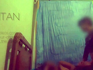 dios, esta chica cabalga la polla como una profesional del sexo