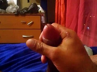 Fluid Jet Demonstration Showcases Dynamic Flows