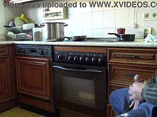 indian bhabhi drinks my cumshot after flashing huge dick in her kitchen