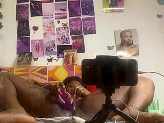 i played with my pussy staring at the mirror. it felt so wild and raw!