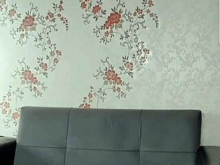 White Sissy Crossdresser Shows Off Huge Booty Hard