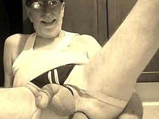 Thomas odea, gay pornstar with big ass, masturbates monster cock