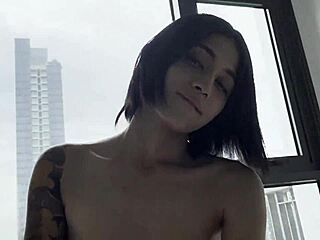 My hot best friend blew me by the dorm window