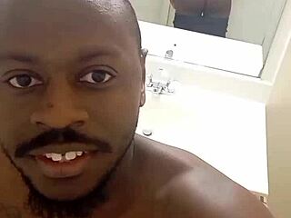 Solo babe stroking herself with a mirror selfie for all to see.