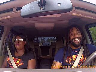 Lisa Rivera Gives Don Whoe Sloppy Head in Jacuzzi Bath