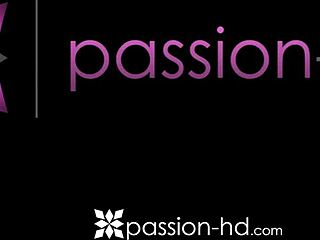 Foxi Di Begs for Tight 18+ Asshole Play with Man - Passion-HD