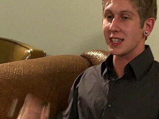 Raw Horny Black Chick Pounded by White Dick