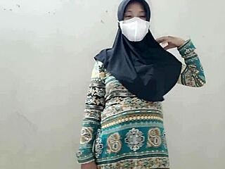 Mixed Girl Sucks Step Dad's Big Cock In Shower