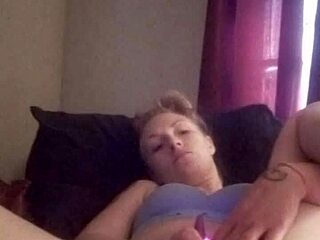 Damn! Snow Bunny Slamming Pussy with Wild Toys!