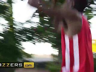 Brazzers - Hailey Rose gets double teamed by Hollywood and Jodie in wet threesome.