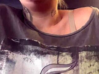 At The Gym, I Got So Wet From Stares! My Pussy Soaked My Pants!