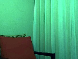 free long distance love jonny valetine