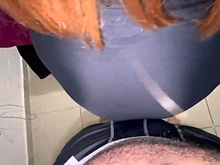 vagina peluda bajo la falda asmr vibes 😜