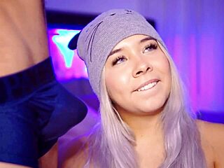 Valentina the university girl from Medellín discovers her calling in sucking cocks