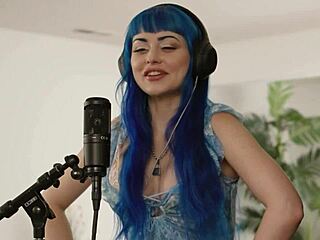 big bootied jewelz blue rides hard on hot blind date in missionary.