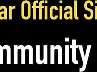 Julia Ann Makes Siri Squirt Hard After Oral!