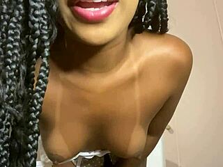 Just look at this sexy Latina toda safada dancing funk in hot lingerie.