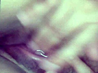 Mature Woman Masturbates Intensely On January 25, 2015!