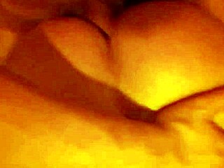 Couple watches live sex in the swing cabin – what a hot show!