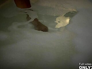 Shalina Devine uses dildo for pussy masturbation before her bath