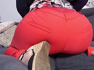 Finally fucking my stepmom's huge pawg ass doggystyle 😈