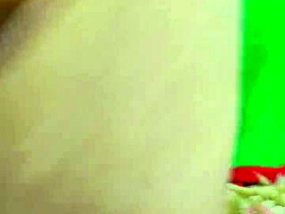 Indian Bhabhi Changes Saree Secretly.