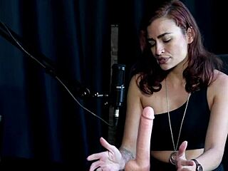 Kamilla Werneck's Sultry Blowjob Demo