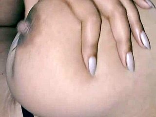 Big Boobs Hot Desi Indian Bhabhi Sucks Cock