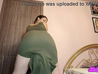 pawg xo bunny farts and shakes ass in long green dress