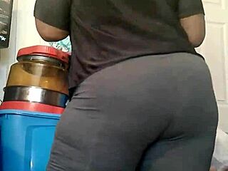 Dominican housewife in West Indies flaunts nasty juicy ass as nympho