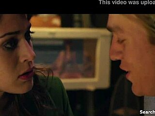 Lizzy Caplan In Frankie Boom 2013! What A Scene!