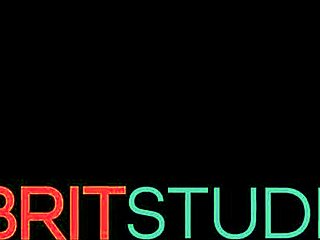 Spanish milf gets pussy eaten