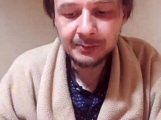 Discover the angelic love in chapter zero