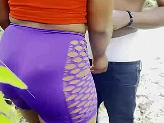 King of the forest banging the bardie in the woods 🍆🌲