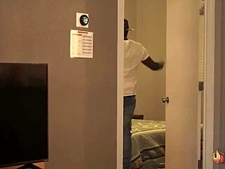 kyra rose's ass and pussy get fucked by rome major!