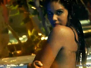 brunette beauty flaunts natural curves in sensual display!