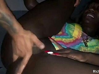 A Mulata Mais Gostosa Do Brasil Fernanda Chocolate Fazendo Squirt Dentro Do Carro