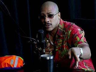 Nunca Quis Ser Ator Pornô Seu Primeiro Filme Não Foi Legal Deu Dicas Aos Novos Atores E Seu Pau Não Quis Abaixar Porque - Nego Catra Watch On Sheer Red